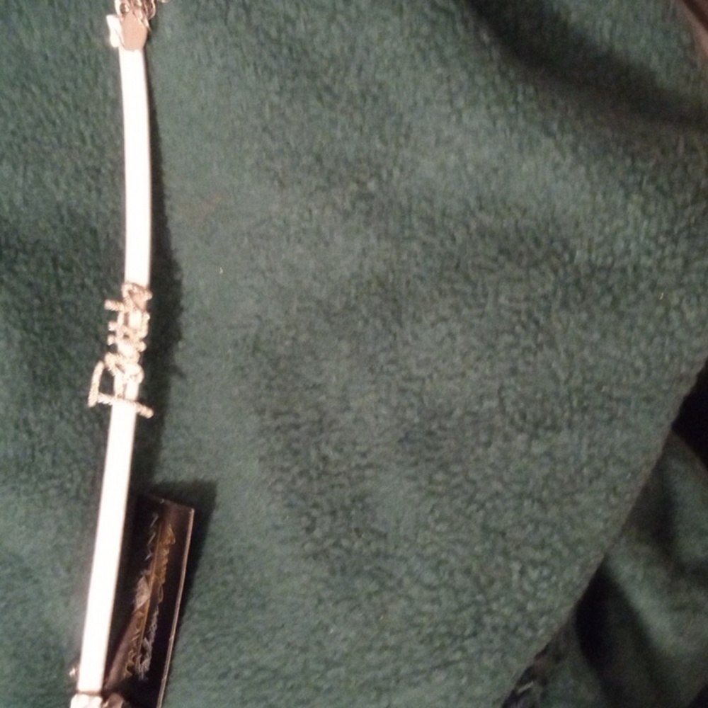 9 Inch silver faith bracelet with clasp and imitation diamonds